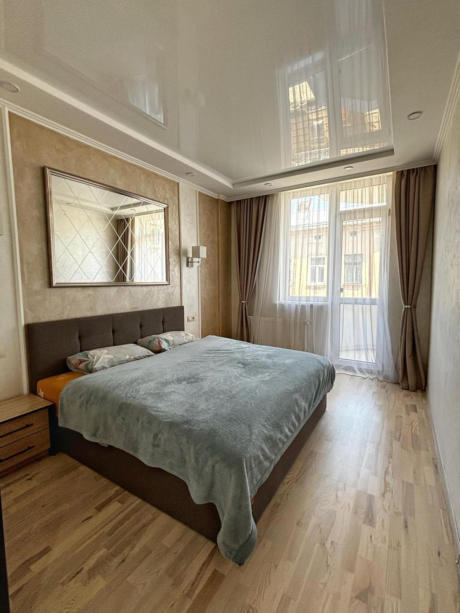 Apartment In Khmelnytsky Street Lviv Exterior photo