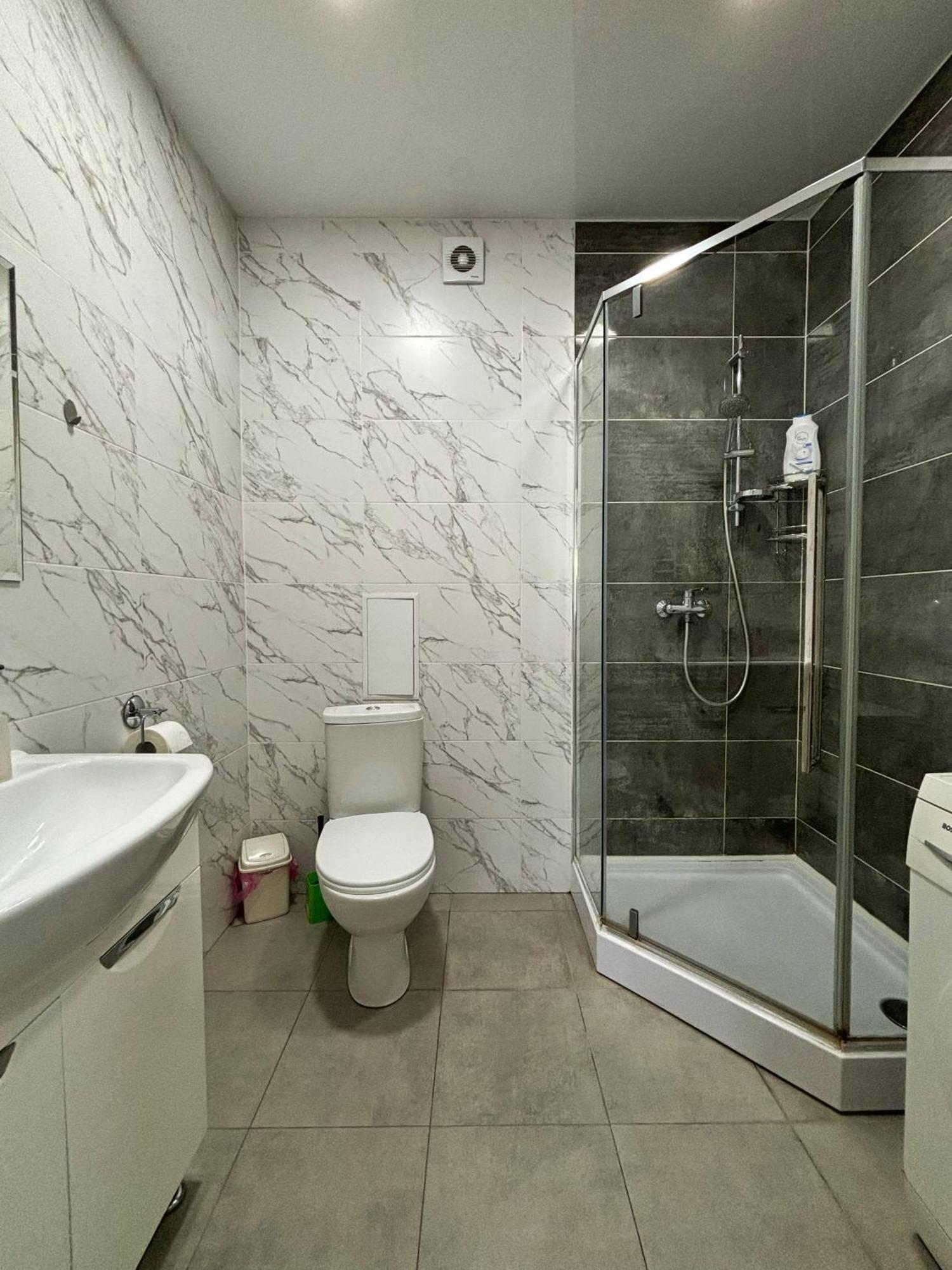 Apartment In Khmelnytsky Street Lviv Exterior photo